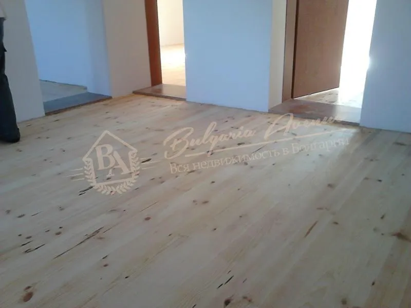 Прекрасный дом в спокойном и зеленом районе, 14 км от моря