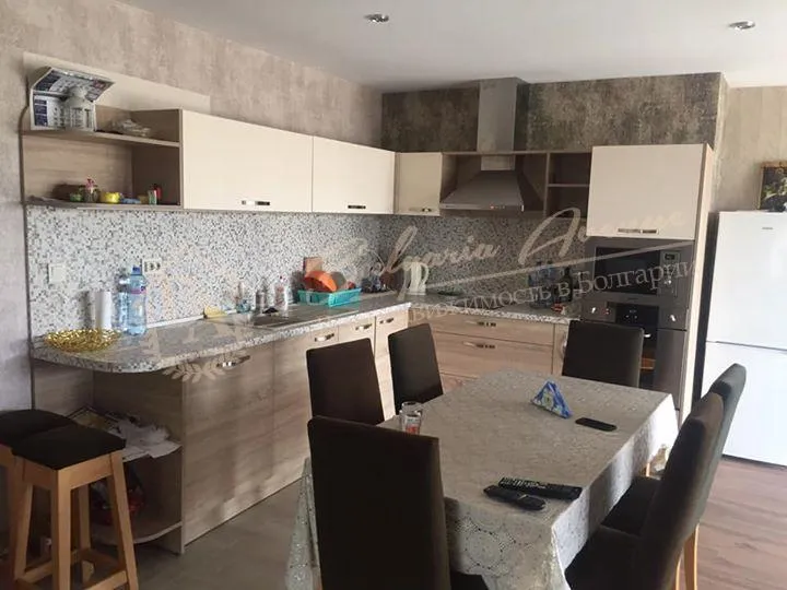 Частный дом с садом в обл.Варна