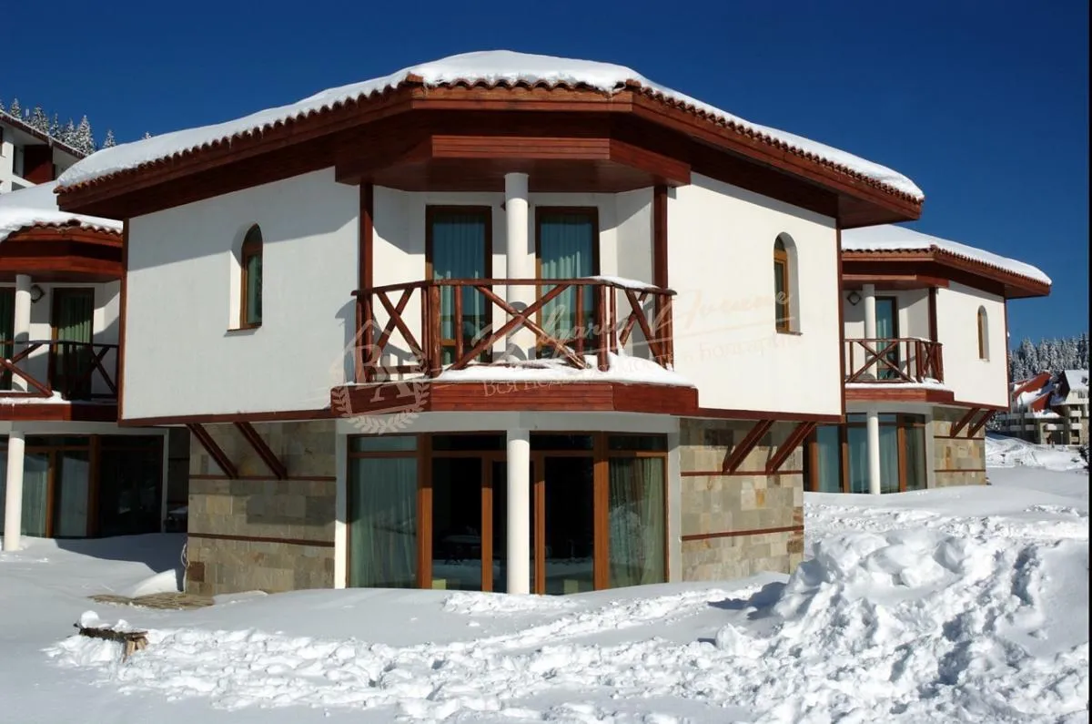 Уютный, меблированный дом с видом на горы и лес в Пампорово