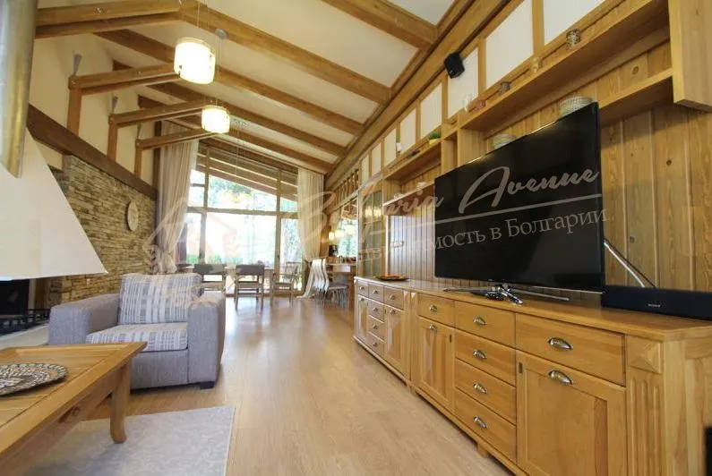 Шалле в закрытом пятизвездочном комплексе с видом на горы и озеро до Банско