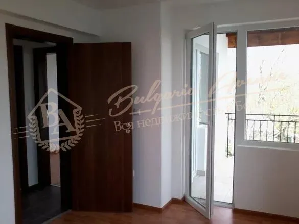 Новый дом с тремя спальнями у моря, обл.Варна