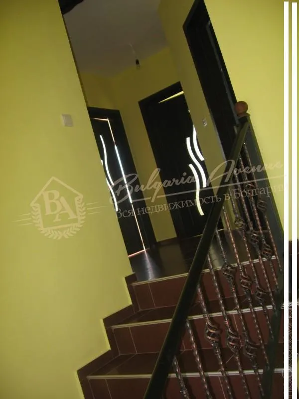 Двухэтажный новый дом у моря в 20км от Морской столицы г.Варна