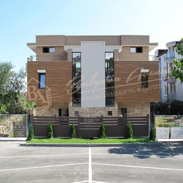 Двух фамильный дом в 200м от морского берега без таксы поддержки в г.Бургас