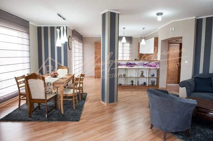 Новый, частный дом в красивой деревне, обл.Варна