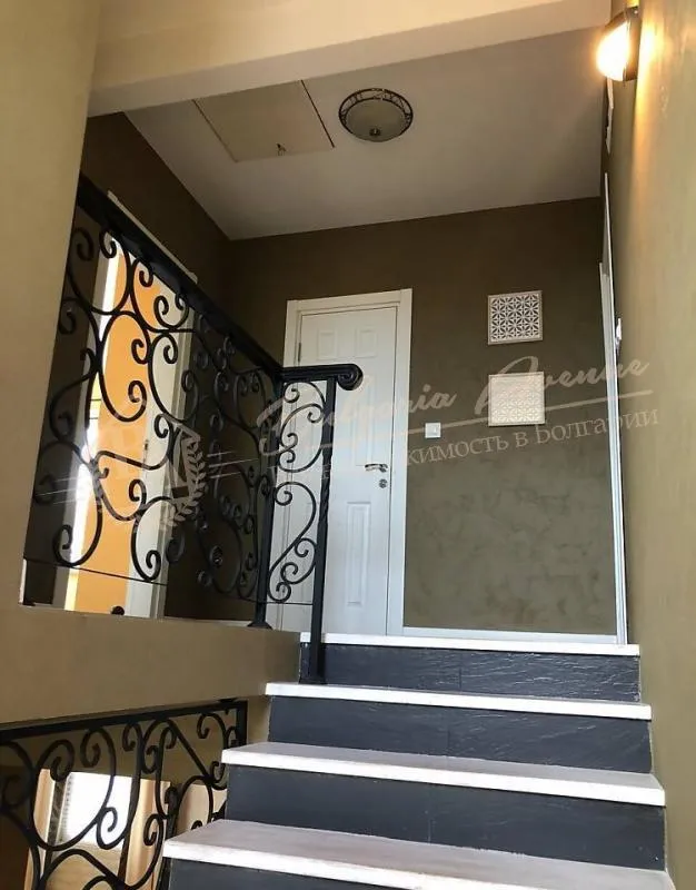 Частный дом, средиземноморского стиля с видом на море в коттеджном поселке