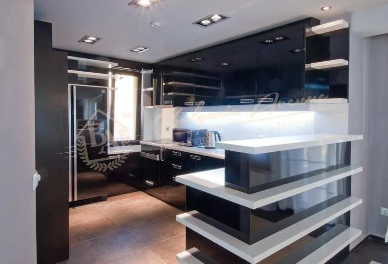 Прекрасный дом для постоянного проживание у моря в г.Созополь