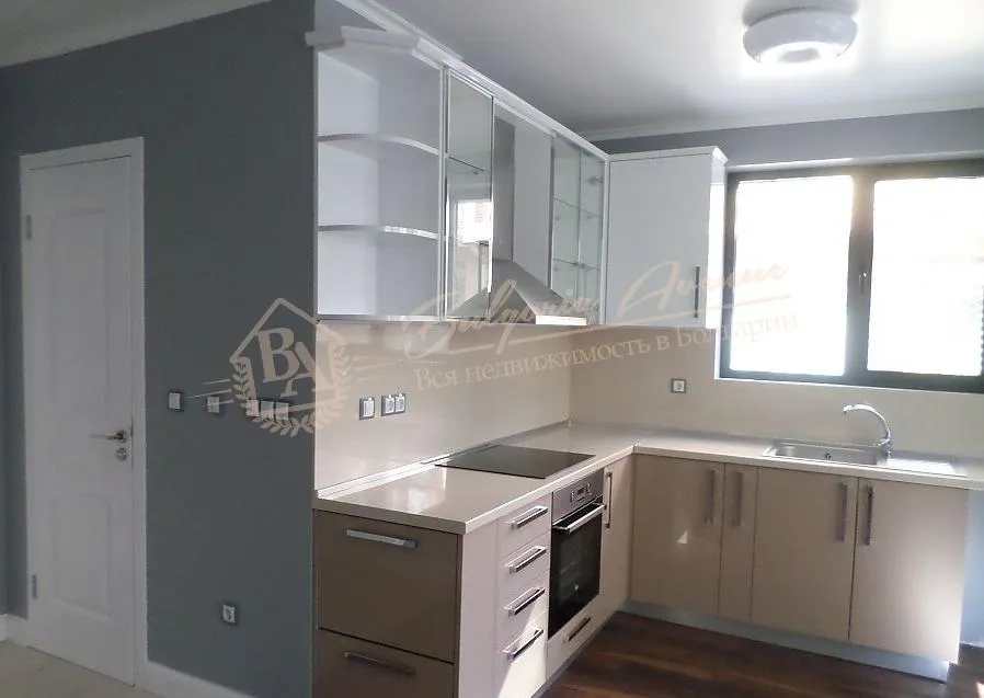 Новый, жилой дом. Старый город - Поморие. Без таксы поддержки.