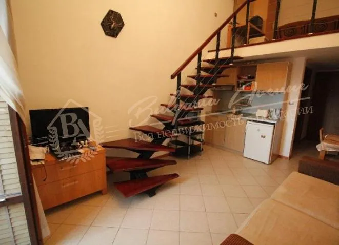 Студия мезонет на первой линии с собственным пляжем, Равда