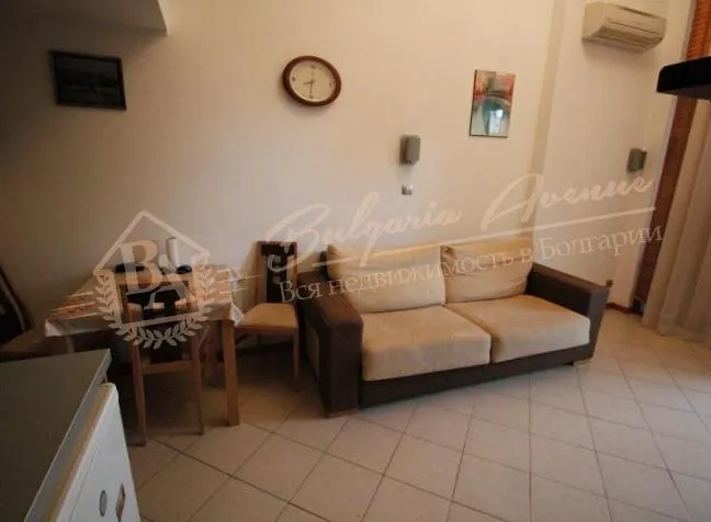 Студия мезонет на первой линии с собственным пляжем, Равда