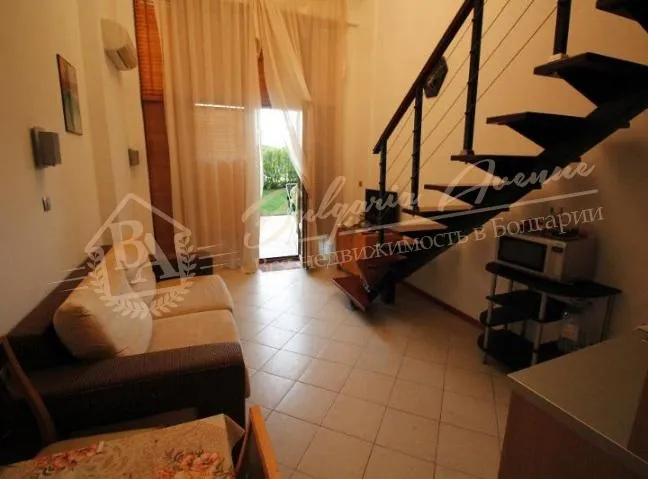 Студия мезонет на первой линии с собственным пляжем, Равда