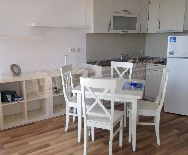 Элитная, светлая квартира с панорамой на море на первой линии, Равда