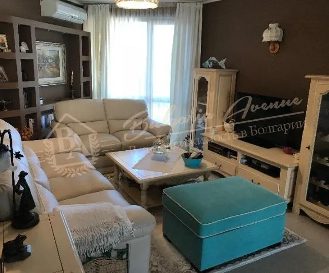 Элитная, просторная квартира с 2 спальнями в комплексе у моря, Равда