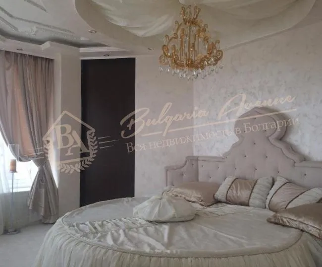 Дизайнерская квартира с 2 спальнями в комплексе у моря, Равда