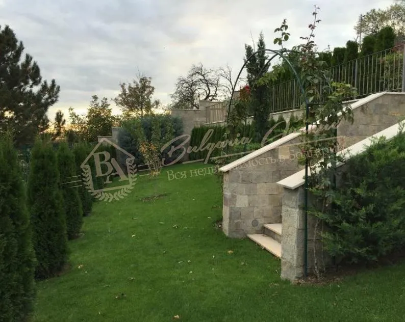 Новопостроенный, стильный дом с морской панорамой в морской столице г.Варна