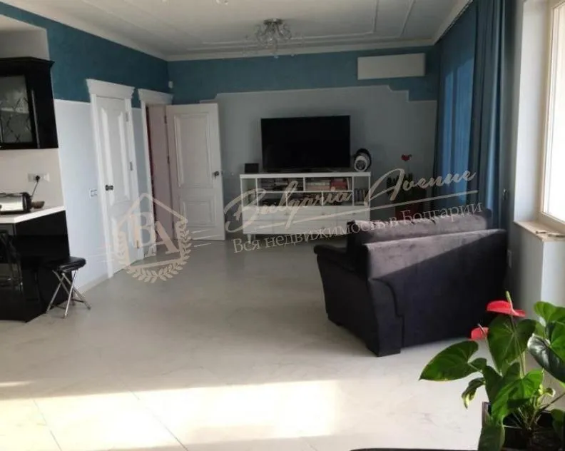 Новопостроенный, стильный дом с морской панорамой в морской столице г.Варна