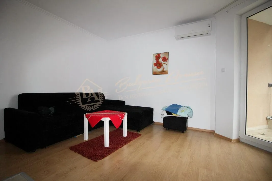 Студия в потрясающем жилом доме, Святой Влас