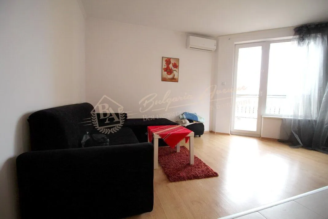 Студия в потрясающем жилом доме, Святой Влас