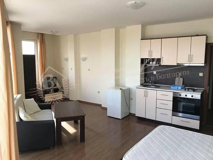 Просторная студия с панорамной террасой и видом на море в г.Святой Влас