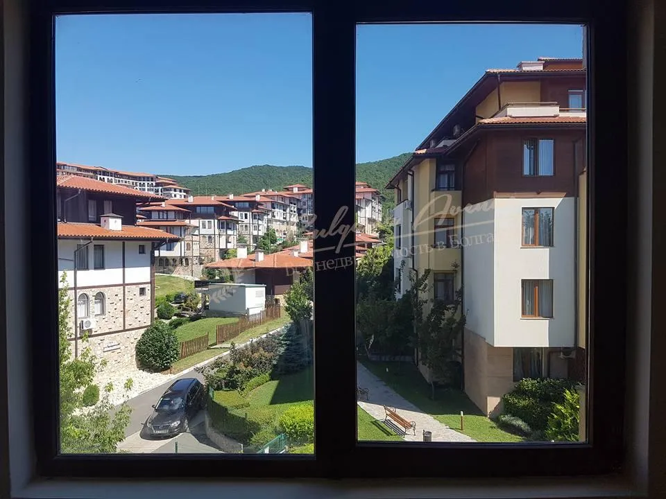 Большая студия. Первая линия. г.Святой Влас