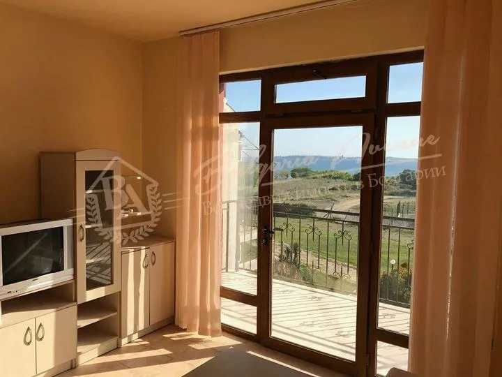 Панорамная квартира в комплексе у моря в 100м от пляжа, г.Святой Влас