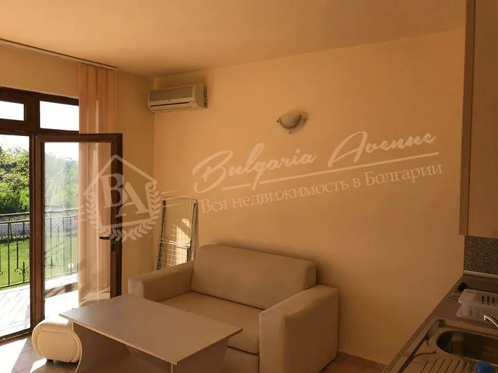 Панорамная квартира в комплексе у моря в 100м от пляжа, г.Святой Влас