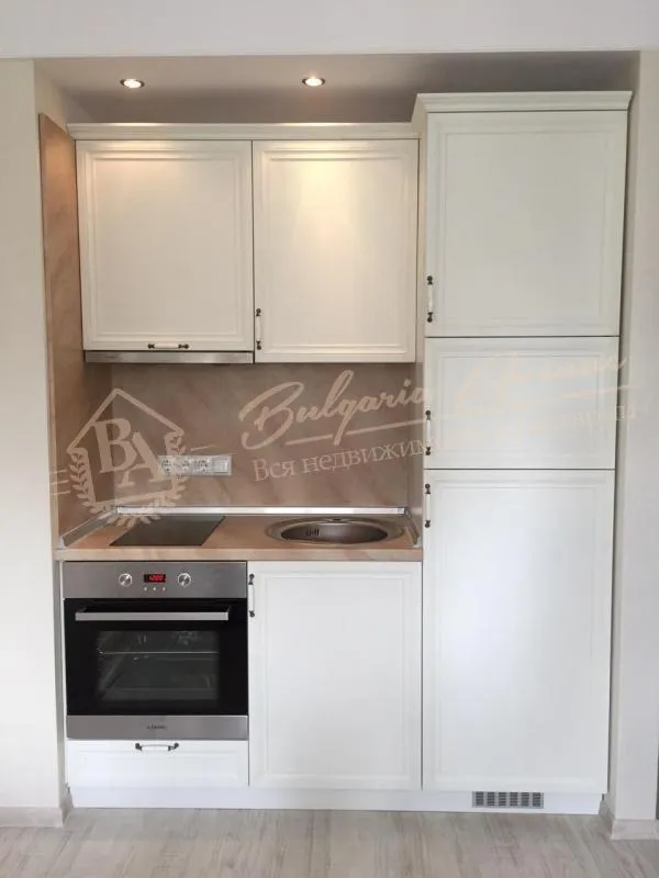 Квартира с 1 спальней. Класса люкс, с мебелью. г.Святой Влас