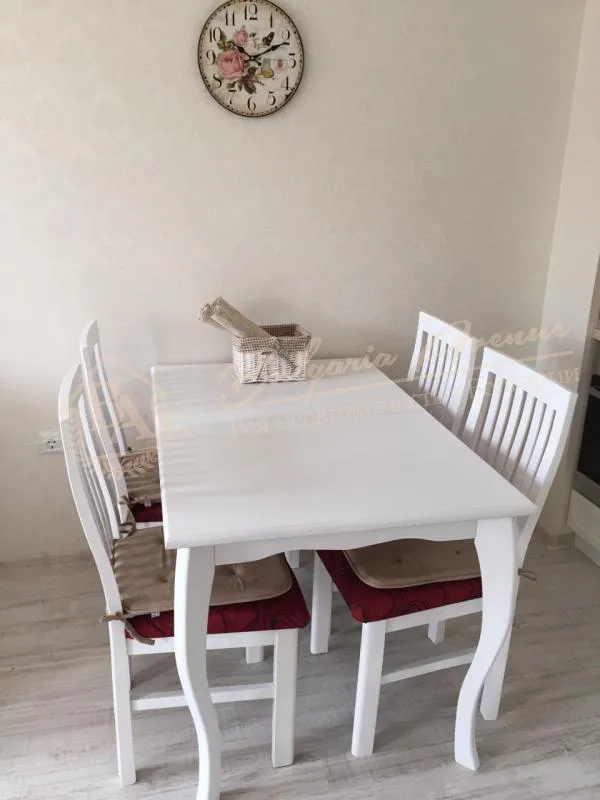 Квартира с 1 спальней. Класса люкс, с мебелью. г.Святой Влас