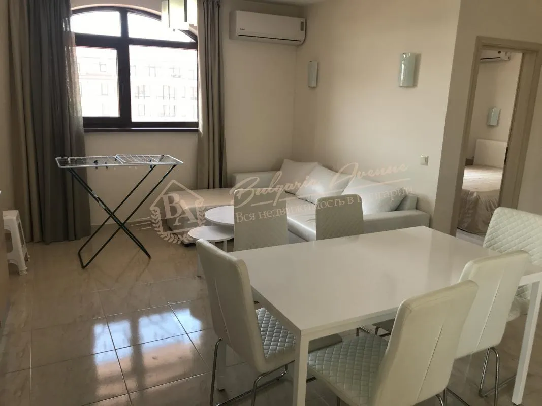 Апартамент с 2 спальнями, новая мебель в комплексе с видом на море в г.Святой Влас