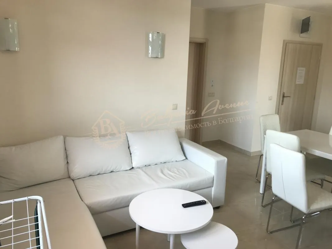 Апартамент с 2 спальнями, новая мебель в комплексе с видом на море в г.Святой Влас