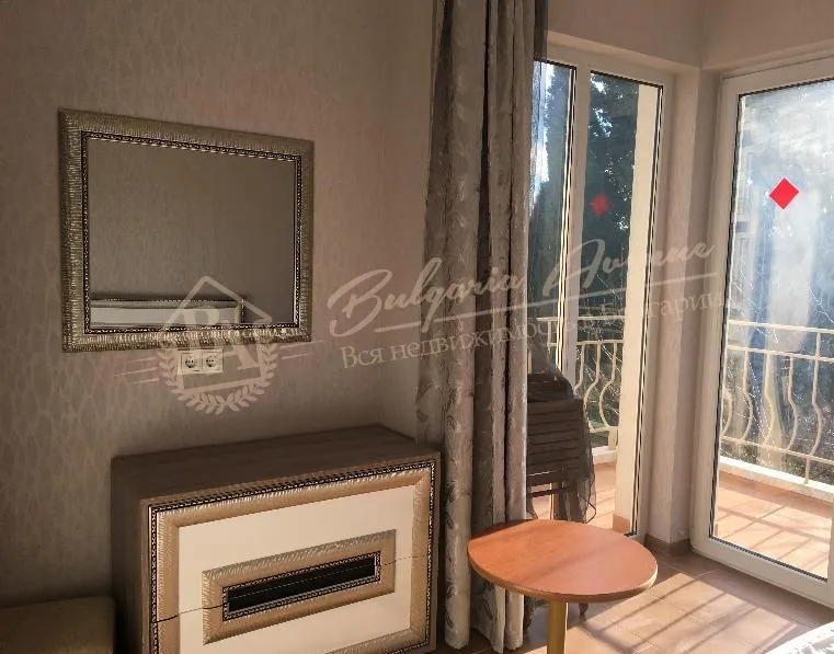 Топ локация, Апартамент с 1 спальней, к.Святой Константин и Елена!