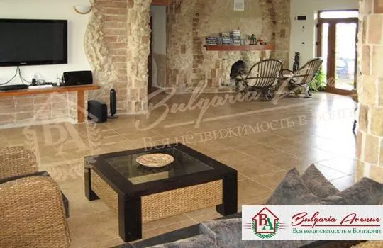 Уютный частный дом с прекрасным большим садом и хорошие соседи