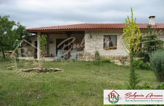 Уютный частный дом с прекрасным большим садом и хорошие соседи