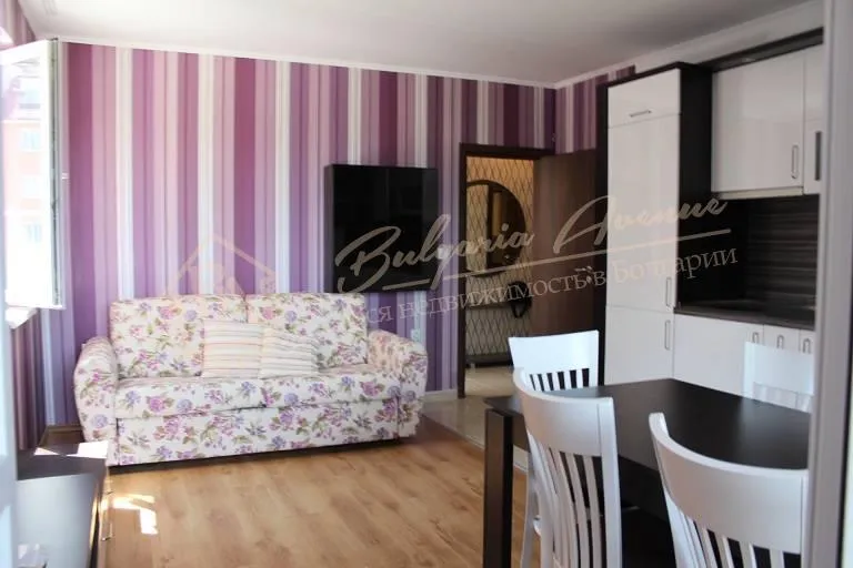 Уютный апартамент с 1 спальней со своей парковкой у моря, к.Солнечный берег