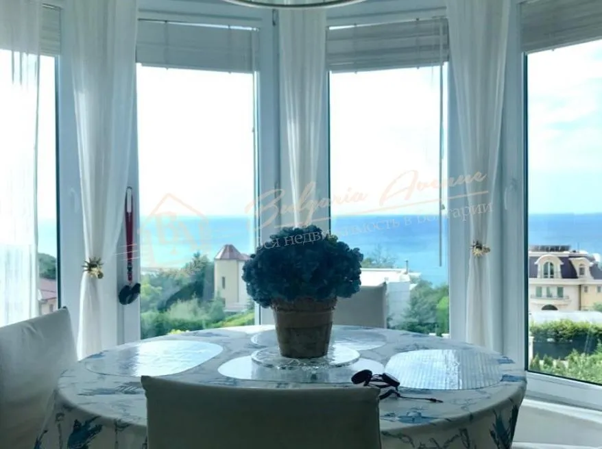 Частный дом у моря в престижном районе в Морской столице г.Варна