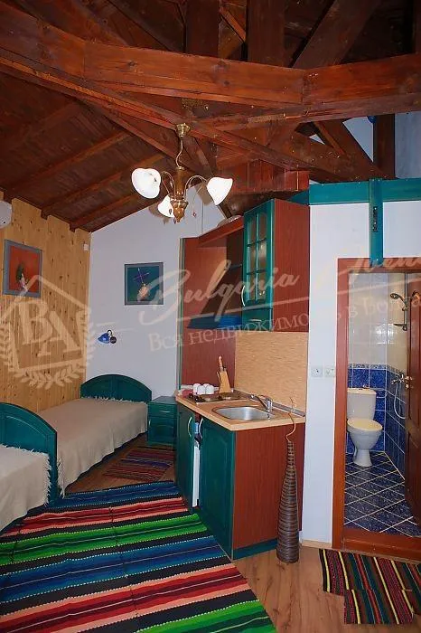 Работающий, семейный отель и дом для гостей в 3 минутах от моря