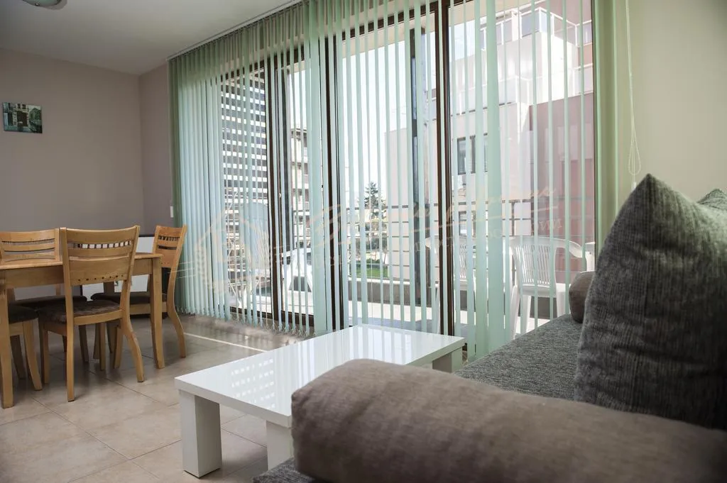 Уютный, семейный отель у моря в 400м в к.Св.Константин и Елена