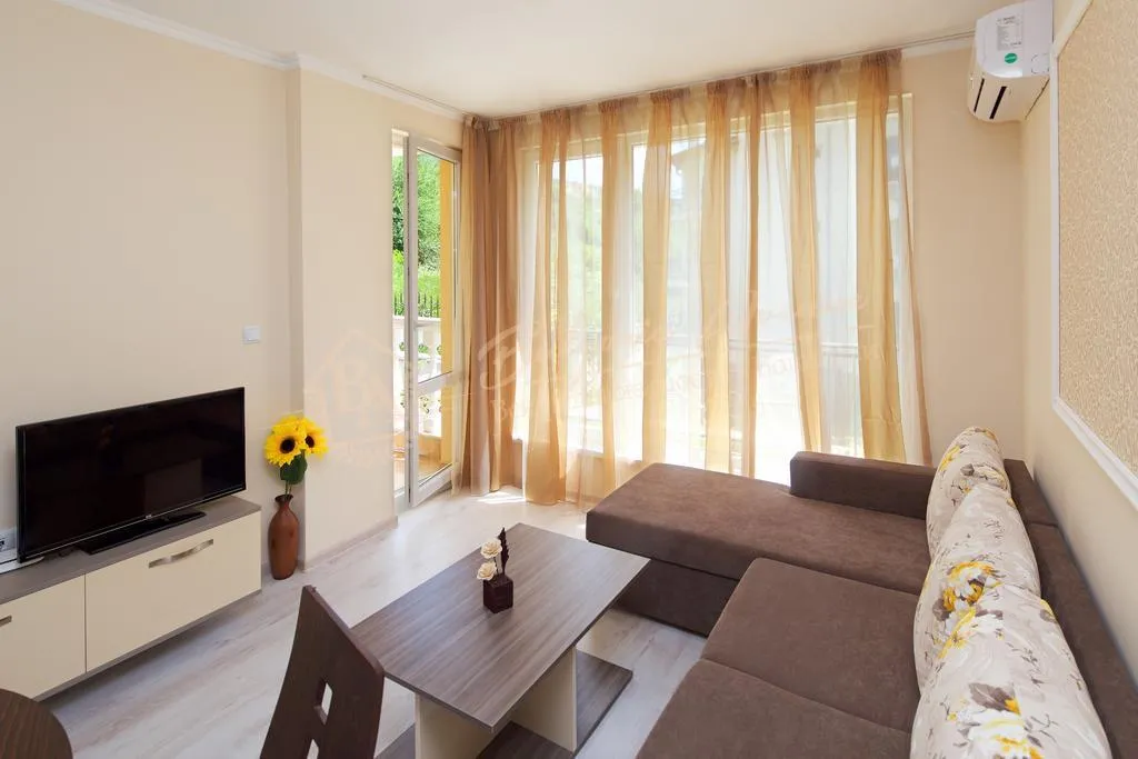 Элитная студия в закрытом комплексе у моря в 150 м от пляжа, г.Святой Влас