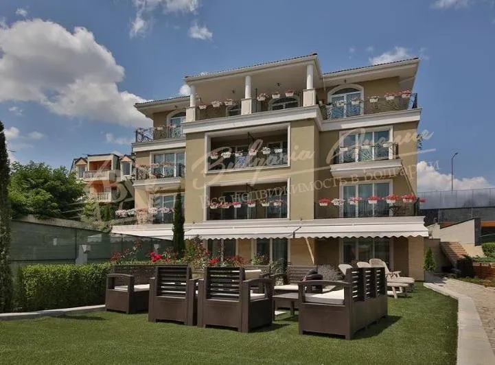 Новый отель класса люкс в самом лучшем районе Морской столицы г.Варны