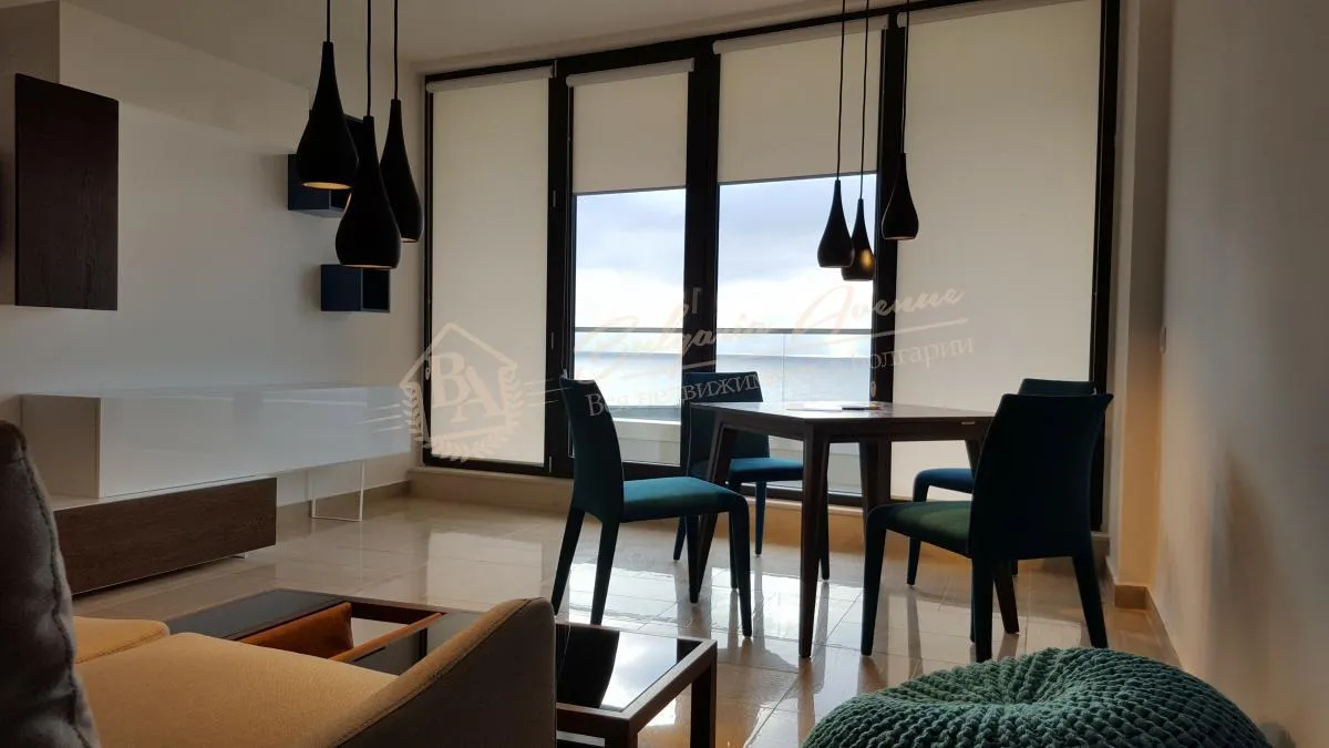 Элитный апартамент на первой линии с панорамным видом на море