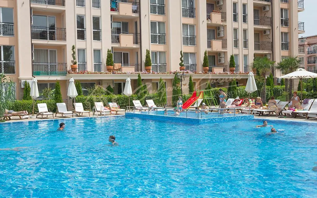 Меблированная квартира с 1 спальней, к.Солнечный Берег