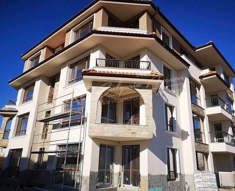 Квартира с 2 спальнями в новом жилом доме в г.Бургас