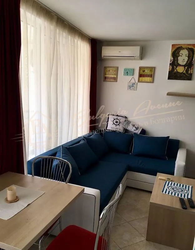 Стильная, просторная студия с видом на горы в с.Кошарица