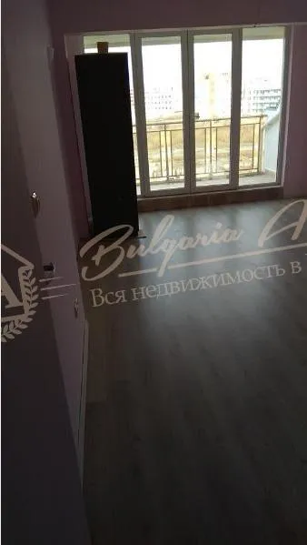 Студия в новом жилом доме без таксы поддержки от застройщика в г.Поморие