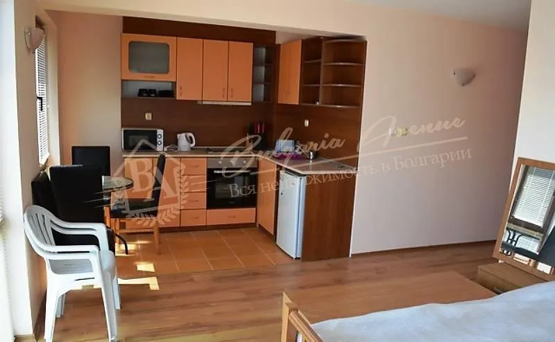 Просторная однокомнатная квартира с видом на море в г.Святой Влас