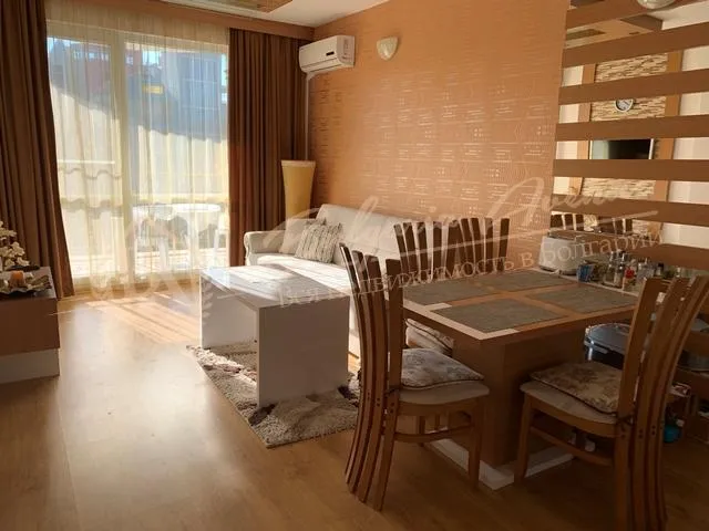 Элитная недвижимость, апартамент с 2 спальнями на Солнечном берегу