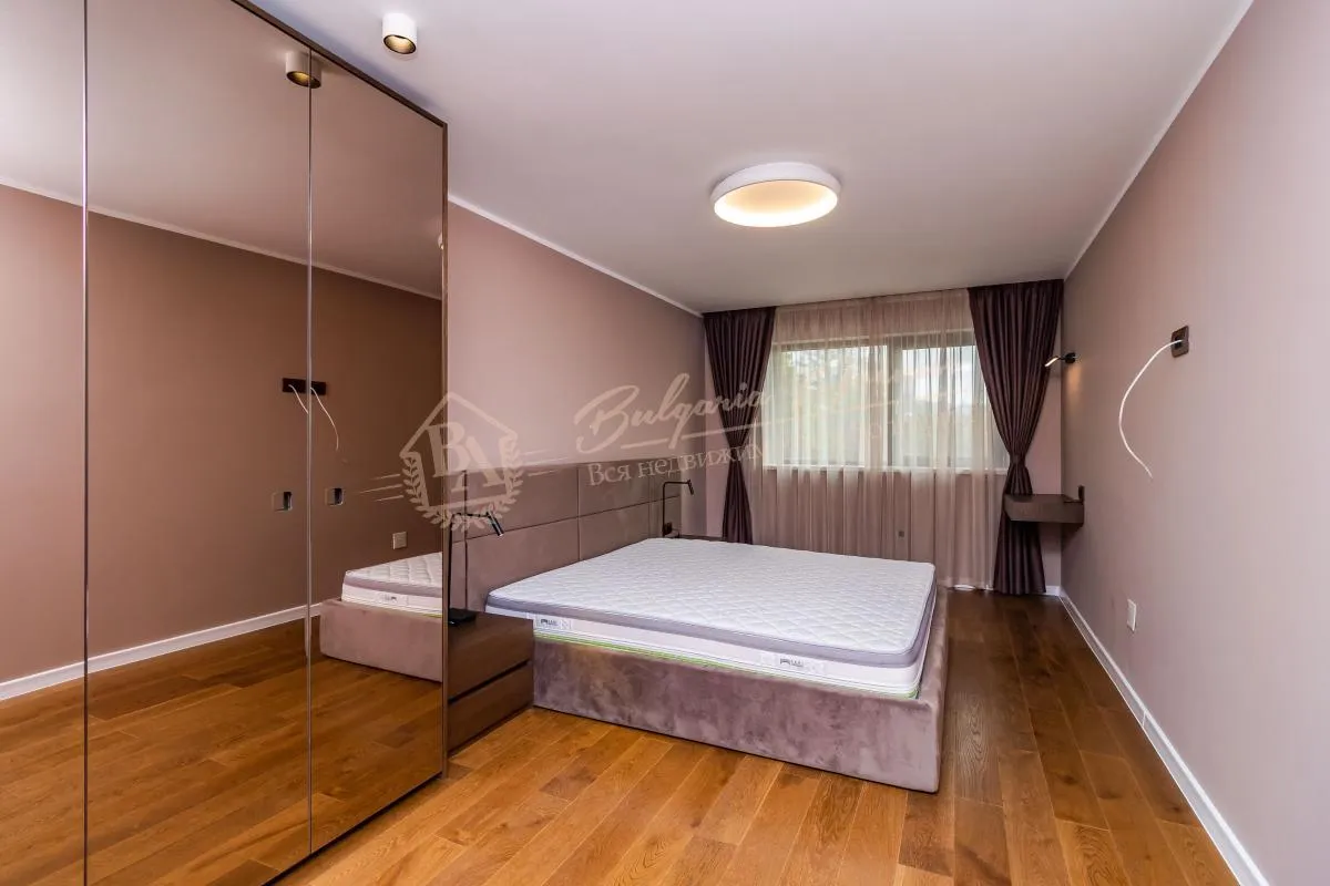 Новая, дизайнерская, трехкомнатная квартира с панорамой на море в г.Варна