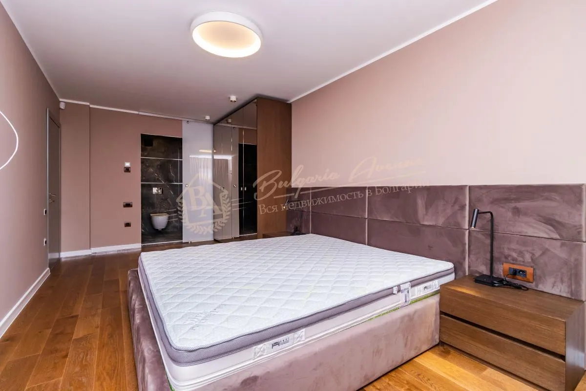 Новая, дизайнерская, трехкомнатная квартира с панорамой на море в г.Варна