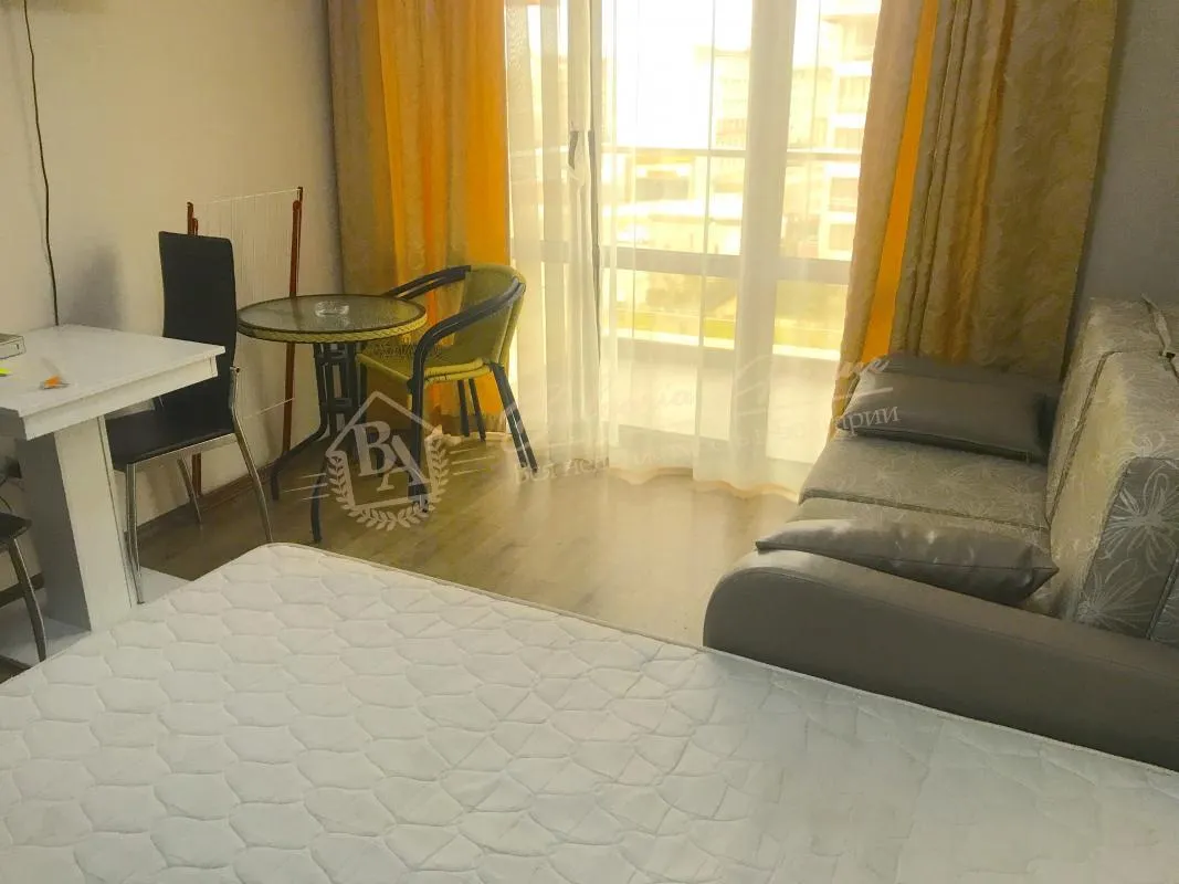 Студия в закрытом четырехзвездочном комплексе, к.Солнечный Берег