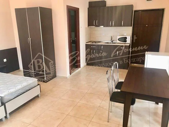 Элитная, просторная студия в комплексе у моря, Равда