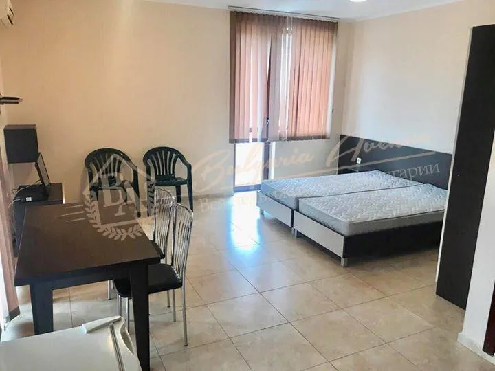 Элитная, просторная студия в комплексе у моря, Равда